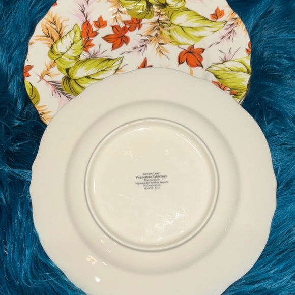 Cream Leaf Peppertree tabletop fine porcelain dishes, avant-garde, classy, boho - Picture 2 of 3